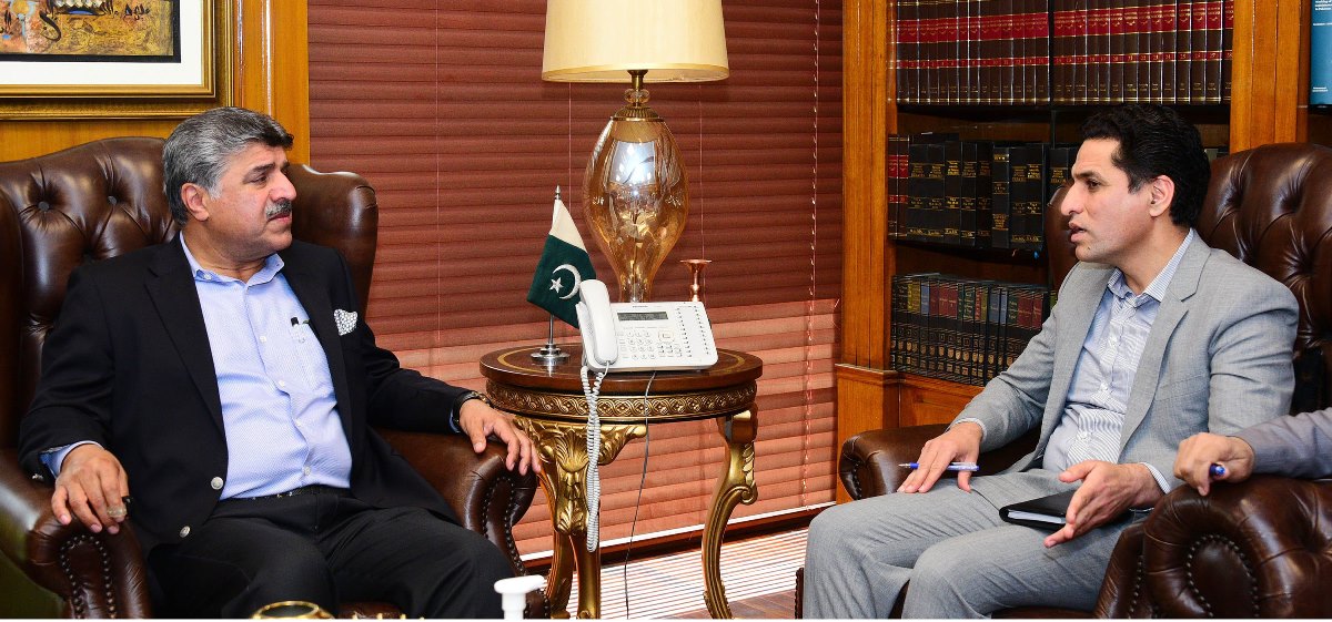Islamabad 05.03.2024: Deputy Speaker National Assembly Syed Ghulam Mustafa Shah in a meeting with Chairman CDA Capt (R) Anwar ul Haq at Parliament House