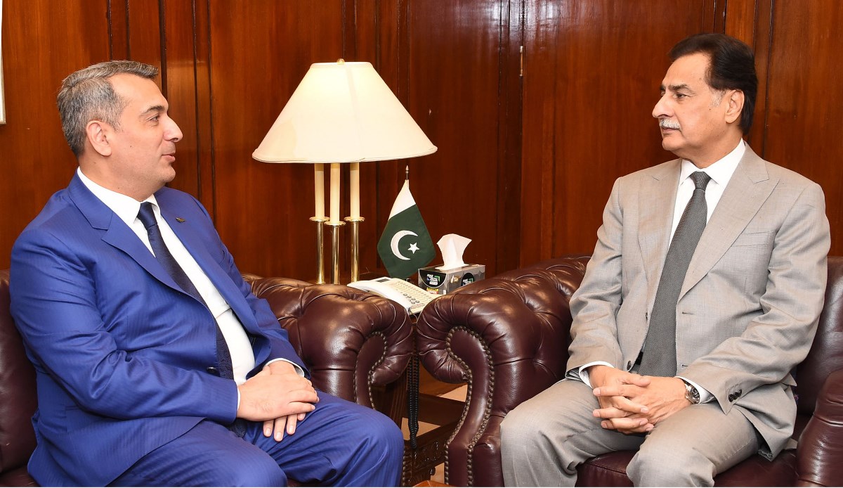 Islamabad 17.04.2024: Ambassador of Azerbaijan Mr. Khazar Farhadov called on Speaker National Assembly Sardar Ayaz Sadiq for visit of Parliament of Azerbaijan at Parliament House