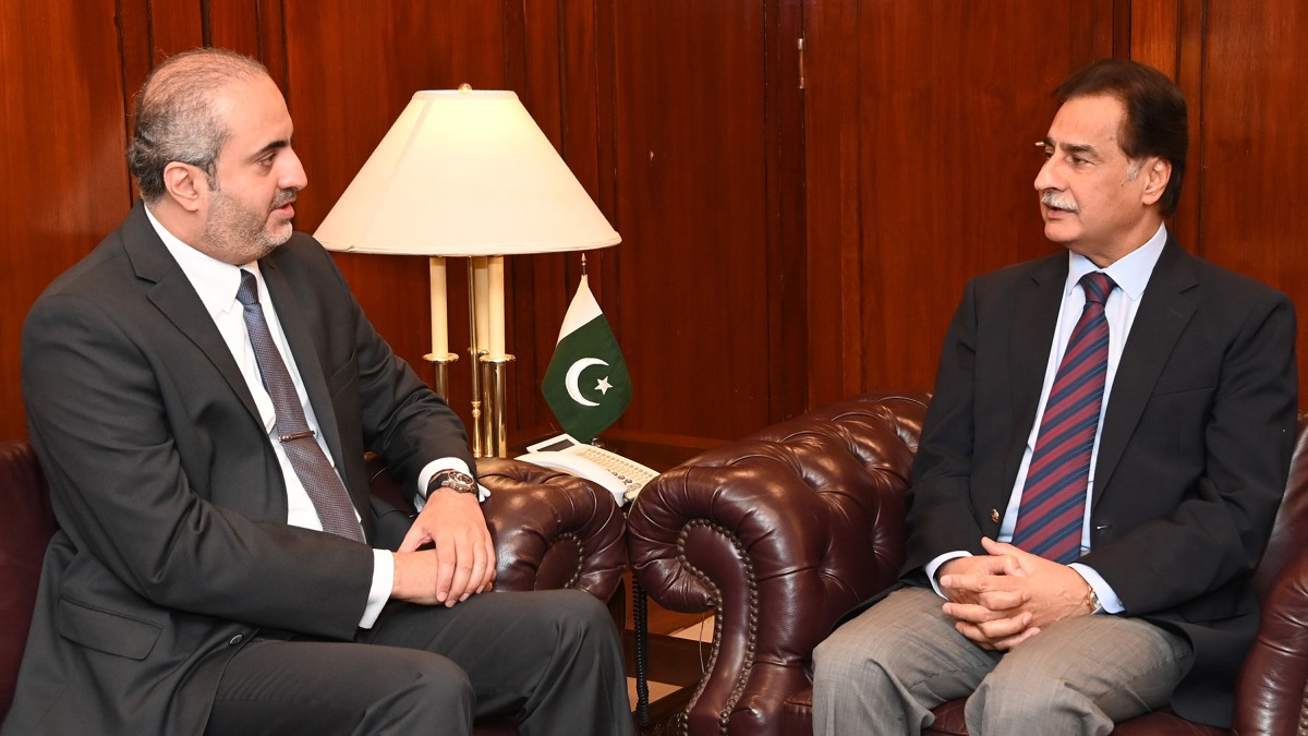 Islamabad 30.04.2024: Ambassador of Qatar Mr. Ali Mubarak Ali Essa Al-Khater called on Speaker National Assembly Sardar Ayaz Sadiq at Parliament House