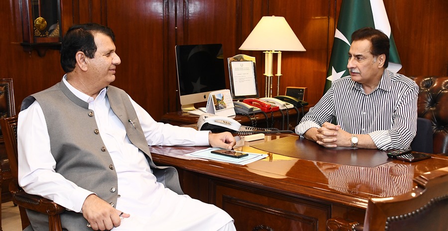 Islamabad 01.08.2024: Federal Minister for Kashmir Affairs and Gilgit Baltistan Engr. Amir Muqam called on Speaker NA Sardar Ayaz Sadiq at Parliament House
