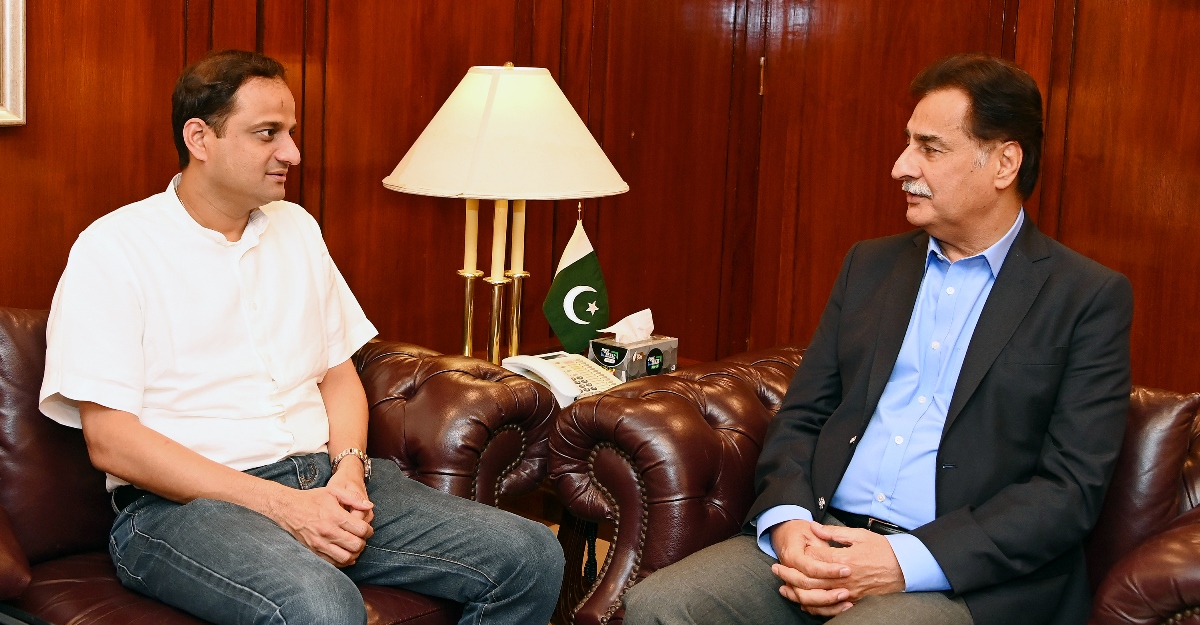 Islamabad 02.10.2024: Mayor Karachi Barrister Murtaza Wahab called on Speaker National Assembly Sardar Ayaz Sadiq at Parliament House