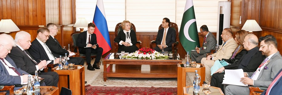 Islamabad 28.10.2024: Speaker NA Sardar Ayaz Sadiq in a meeting with Parliamentary delegation headed by Speaker of the Federation Council of the Russian Federation Ms. Valentina Matvienko at Parliament House