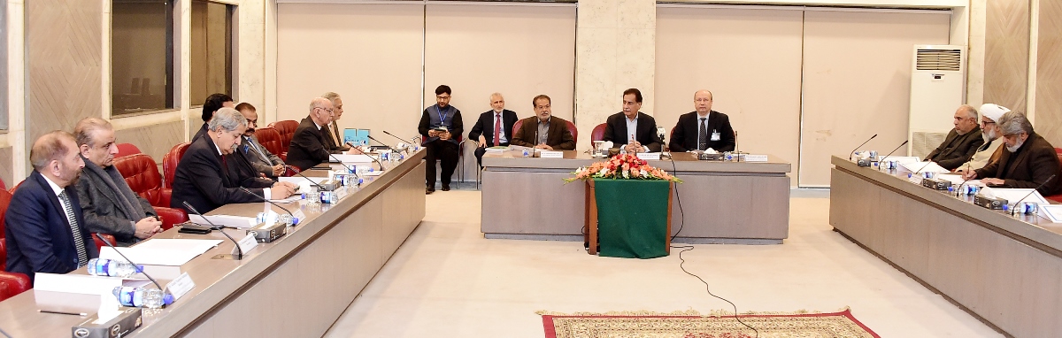 Islamabad 23.12.2024: Speaker National Assembly Sardar Ayaz Sadiq chairing 1st meeting on negotiations between Treasury and Opposition at Parliament House.