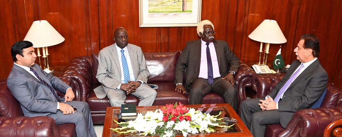 Islamabad 21.01.2025: Speaker National Assembly Sardar Ayaz Sadiq in a meeting with Parliamentary delegation of South Sudan led by Deputy Speaker Transitional National Legislation Assembly of South Sudan Mr. Kornelio Kon Ngu Akuck at Parliament House