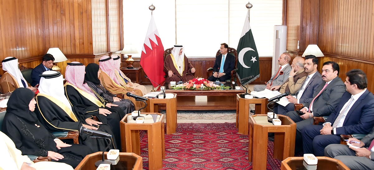 Islamabad 17.02.2025: Speaker National Assembly Sardar Ayaz Sadiq in meeting with Bahraini Parliamentary Delegation headed by Speaker of the Council of Representatives of Bahrain Dr. Ahmed bin Salman Al-Musalam at Parliament House