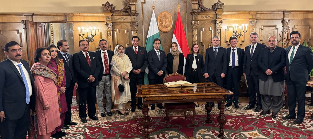 27th February 2025: Group Photo of the Parliamentary Delegation led by Speaker Ayaz Sadiq with Speaker Mr. Laszlo Kover
