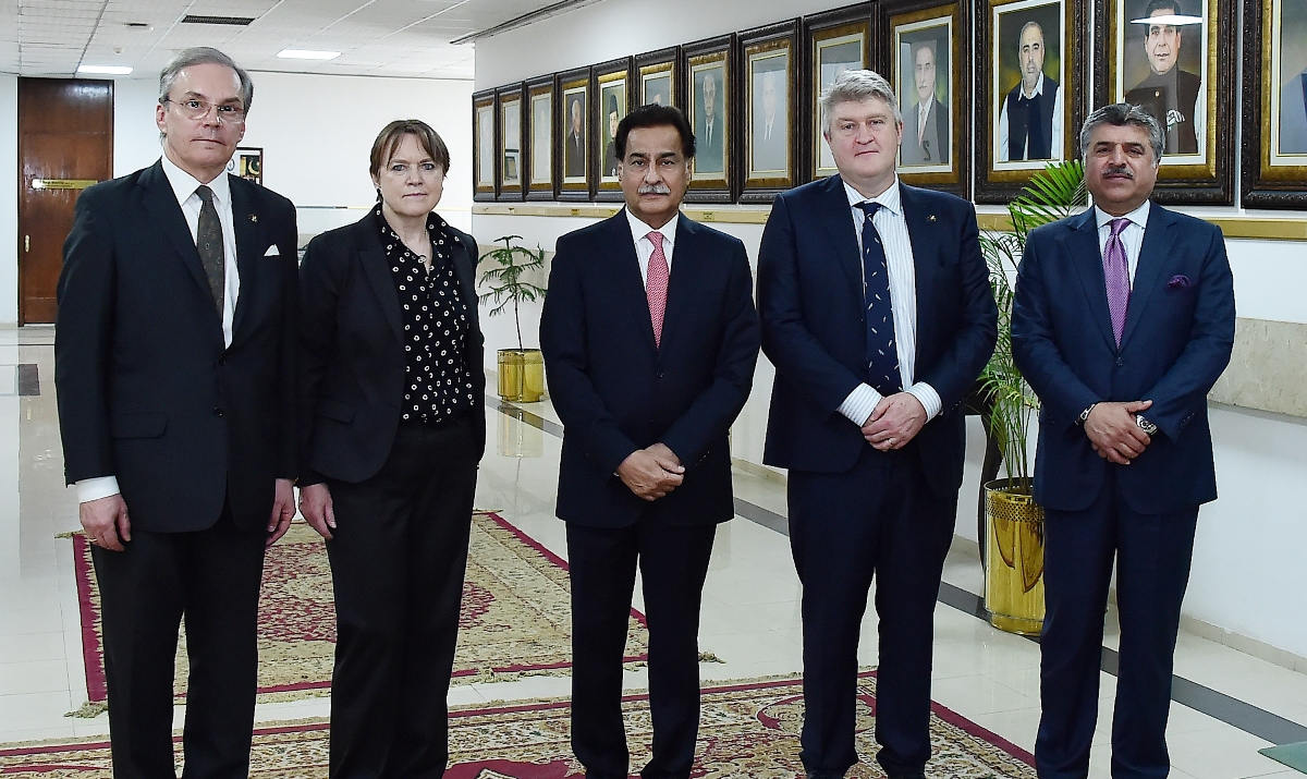 Islamabad 14.04.2025: Speaker National Assembly Sardar Ayaz Sadiq in a group photo with EU Parliamentary delegation led by Mr. Serban Dimitrie Sturdza (ECR Romania) Chair of the Delegation for Relations with Countries of South Asia at Parliament House