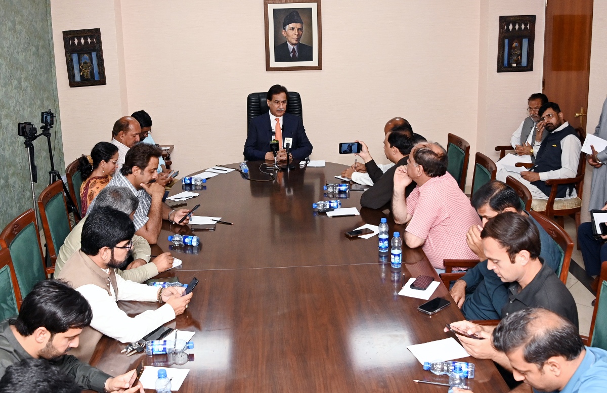 Islamabad 15.04.2025: Speaker National Assembly Sardar Ayaz Sadiq talking to Media Representatives at Parliament House