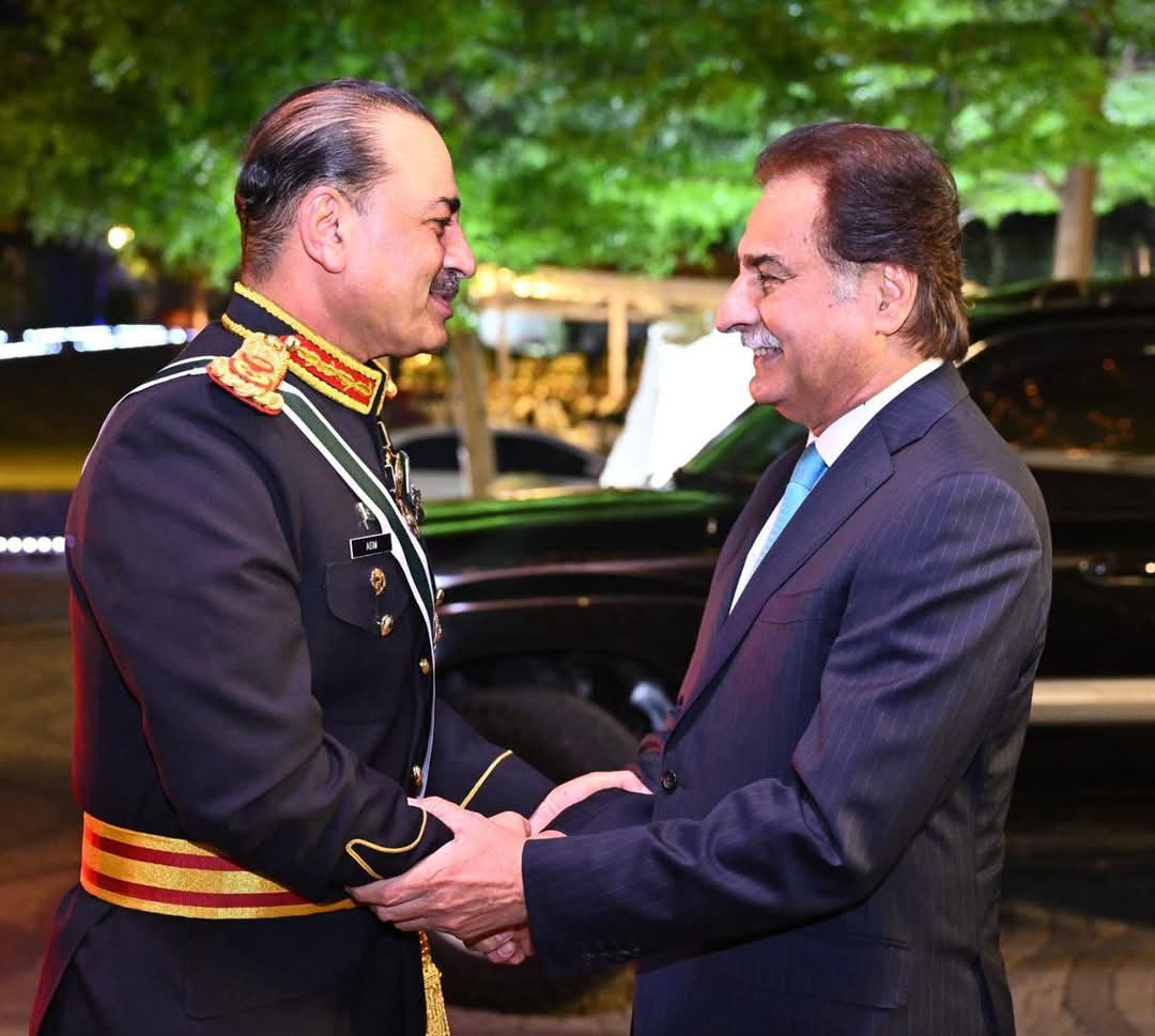 Speaker National Assembly, Sardar Ayaz Sadiq, attended a dinner hosted by Field Marshal Syed Asim Munir in honor of the country's political and military leadership.  Field Marshal Syed Asim Munir extended a warm welcome to Speaker Sardar Ayaz Sadiq upon his arrival at the event.