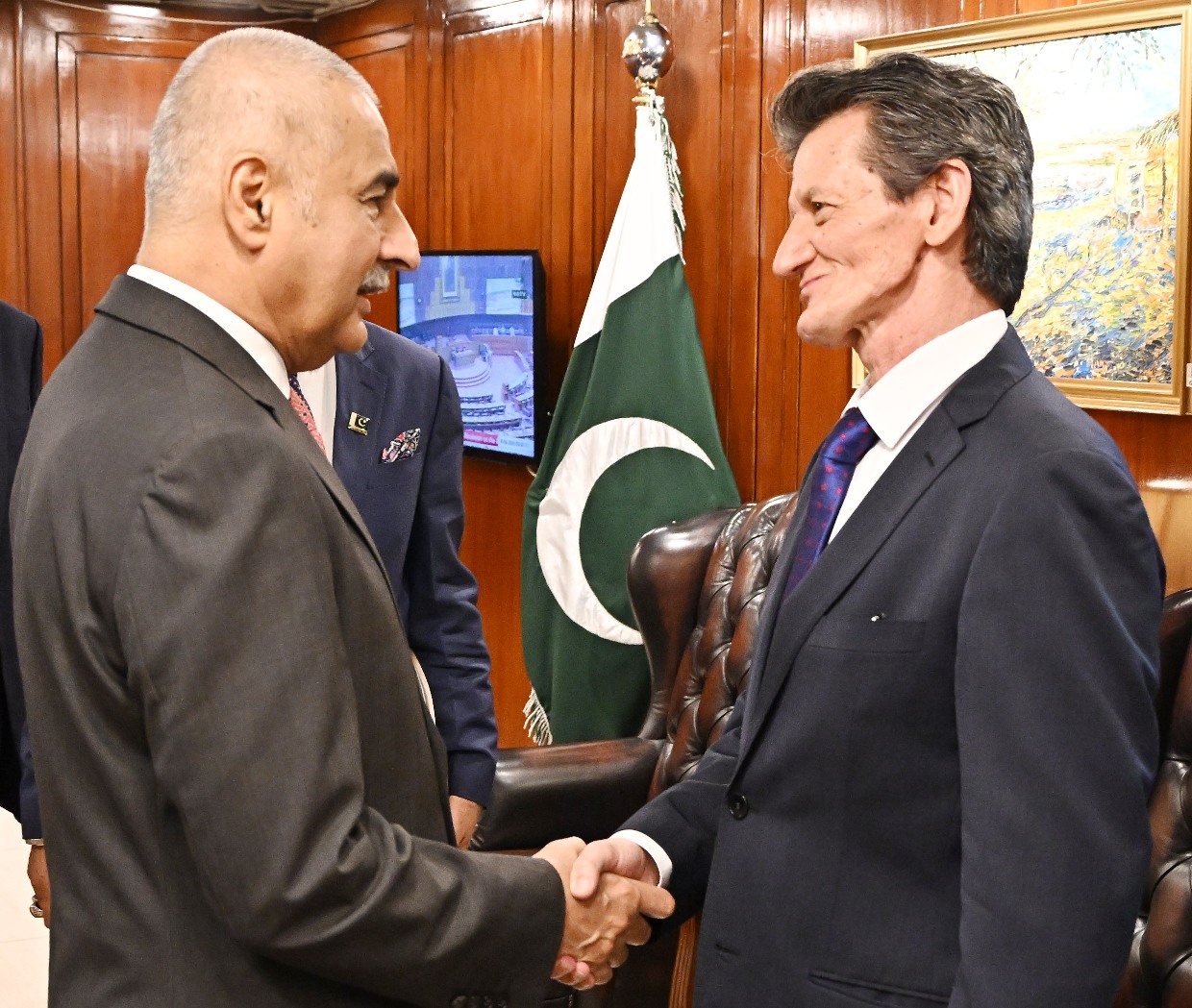 Islamabad 18.06.2025: Speaker National Assembly Sardar Ayaz Sadiq receiving Ambassador of Hungary Mr. Bela Fazekas at Parliament House. 