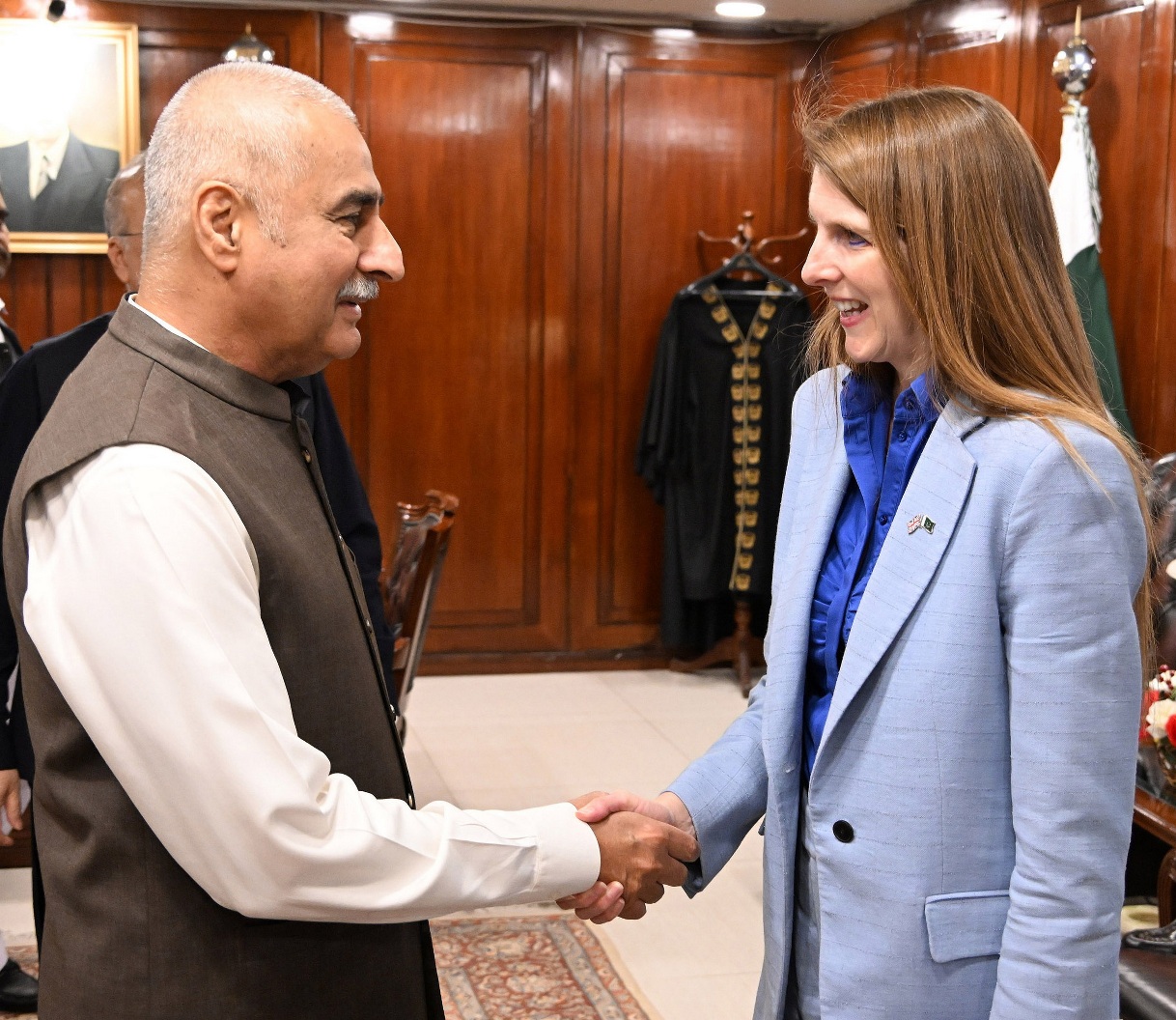 Islamabad 19.06.2025: Speaker National Assembly Sardar Ayaz Sadiq receiving British High Commissioner to Pakistan Ms. Jane Marriott at Parliament House.