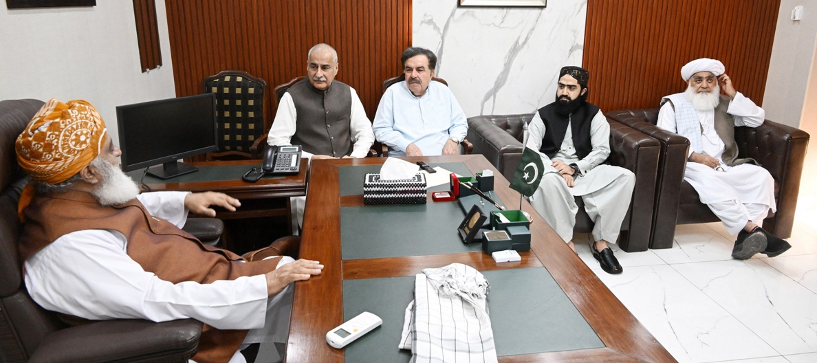 Islamabad 19.06.2025:Speaker National Assembly Sardar Ayaz Sadiq in a meeting with President of Jamiat Ulema-e-Islam (F) Maulana Fazal-ur-Rehman at Parliament House. Governor Balochistan Mr. Jaffar Khan Mandokhail is also present.