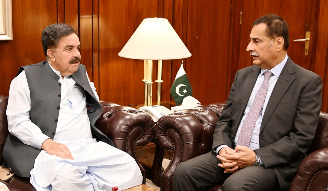 Islamabad 05.08.2025: Governor Balochistan Sheikh Jaffar Khan Mandokhail called on Speaker National Assembly Sardar Ayaz Sadiq at Parliament House