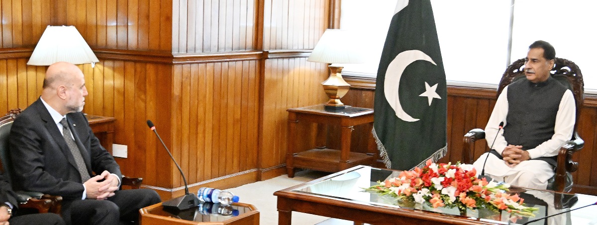 Islamabad 05.09.2025: Advisor to the President of Palestine on Religious Affairs & Chief Justice of the Shariat Court Mr. Mahmoud Siddiqi Alhabash called on Speaker National Assembly Sardar Ayaz Sadiq at Parliament House