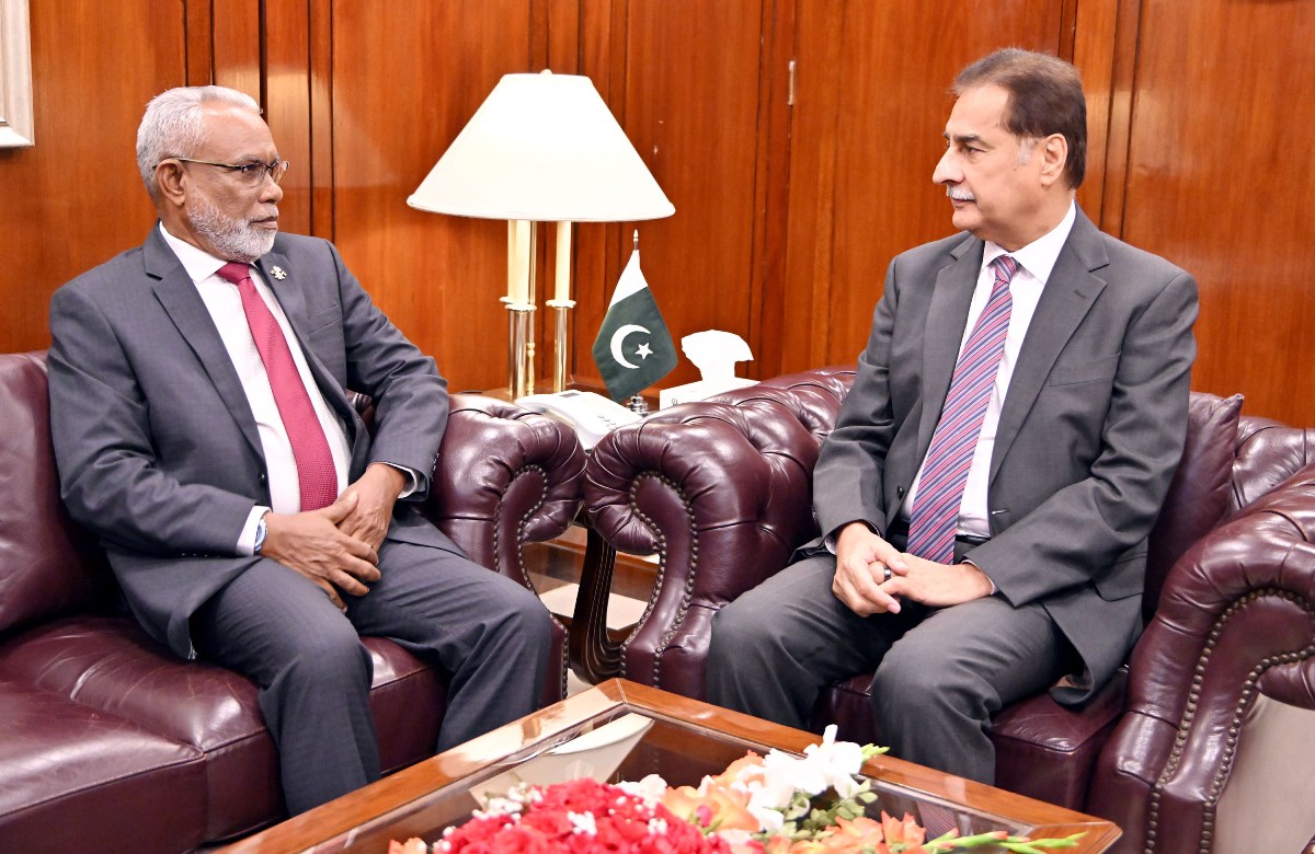 Islamabad 17.09.2025: Speaker of the People’s Majlis of Maldives Mr. Abdul Raheem Abdulla called on Speaker National Assembly Sardar Ayaz Sadiq at Parliament House
