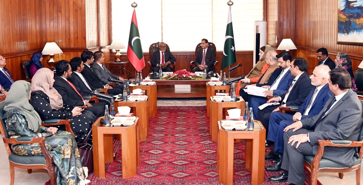 Islamabad 17.09.2025: Speaker National Assembly Sardar Ayaz Sadiq in a meeting with Maldives Parliamentary Delegation led by Speaker of the People’s Majlis of Maldives  Mr. Abdul Raheem Abdulla at Parliament House