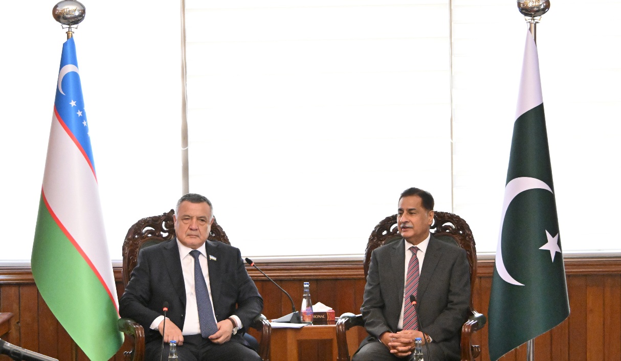 Islamabad 29.09.2025: Speaker of the Legislative Chamber of the Oliy Majlis of the Republic of Uzbekistan Mr. Nuriddin Ismoilov called on Speaker National Assembly Sardar Ayaz Sadiq at Parliament House.