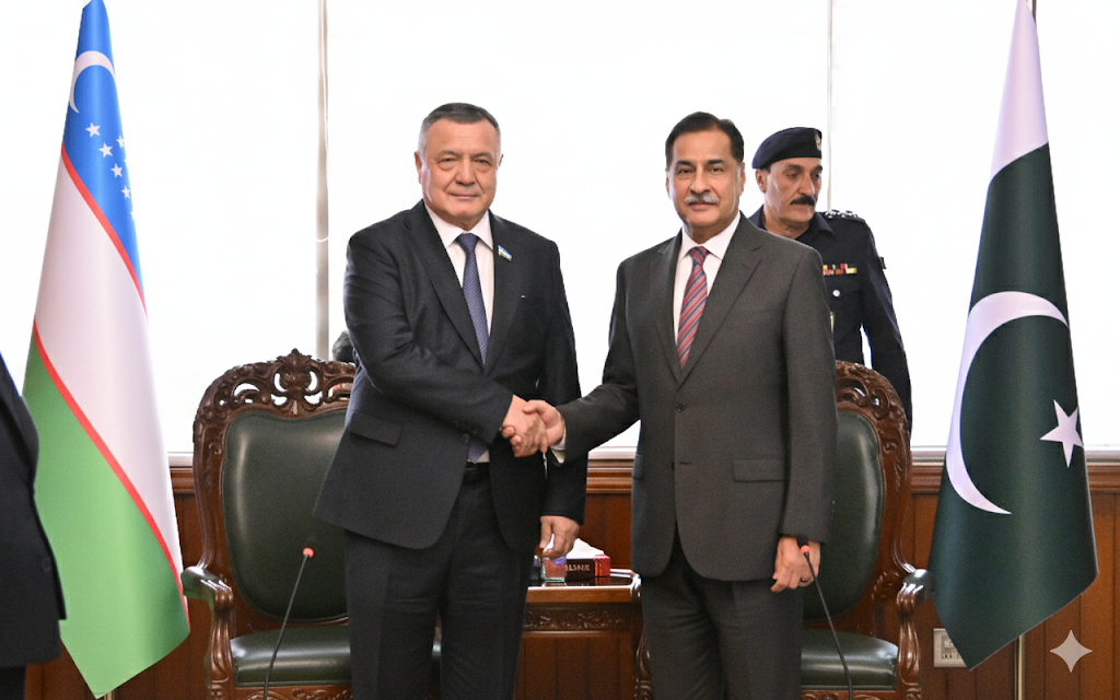 Islamabad 29.09.2025: Speaker National Assembly Sardar Ayaz Sadiq shaking hand with Speaker of the Legislative Chamber of the Oliy Majlis of the Republic of Uzbekistan Mr. Nuriddin Ismoilov on his arrival at Parliament House
