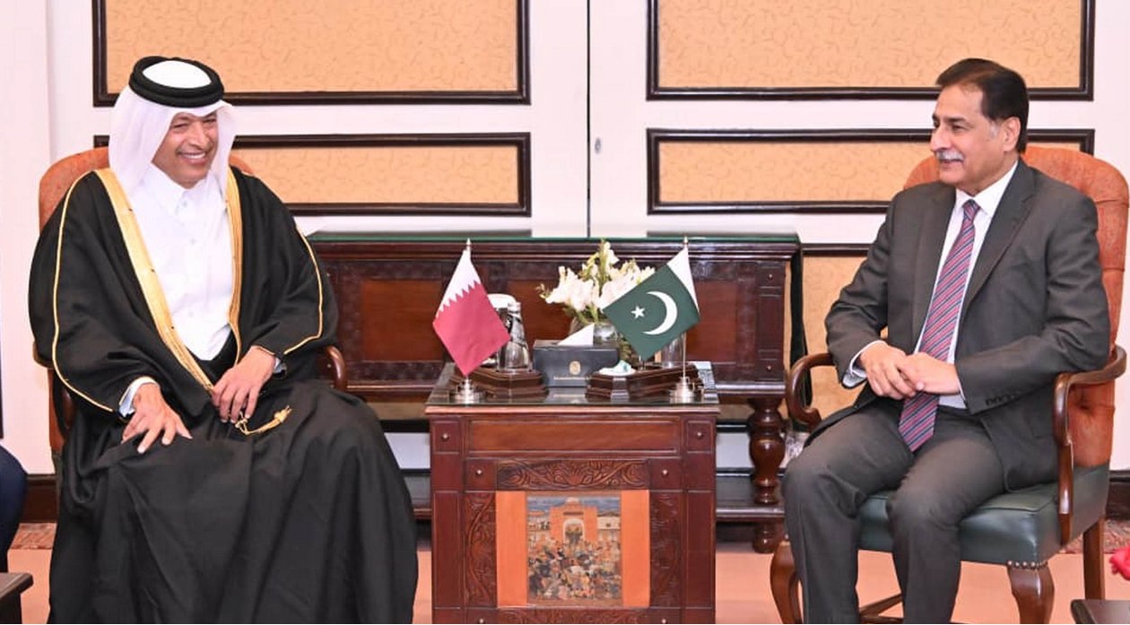 Islamabad 10.11.2025: Speaker National Assembly Sardar Ayaz Sadiq Called on Speaker Shura Council of the State of Qatar Mr. Hassan bin Abdulla Al-Ghanim 