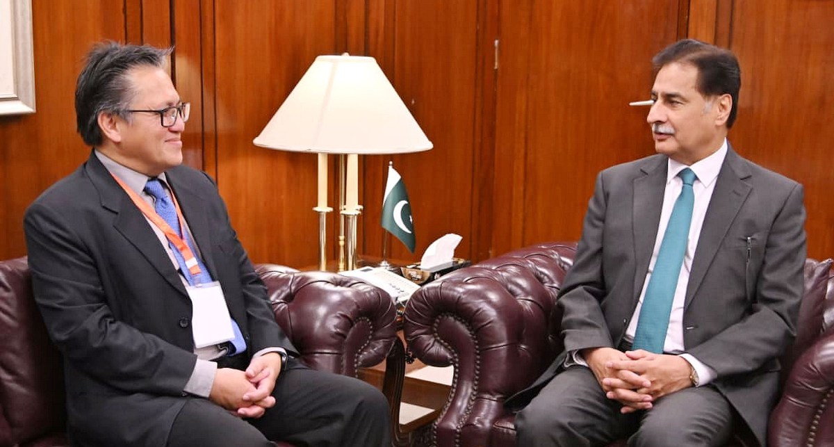 Islamabad 11.11.2025: Deputy President of Malaysian Senate Mr. Datuk Nur Jazlan bin Tan Sri Mohamed called on Speaker National Assembly Sardar Ayaz Sadiq at Parliament House.