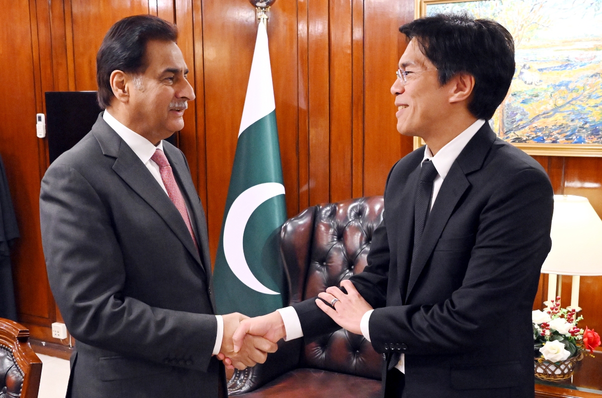 Islamabad 15.01.2026: Speaker National Assembly Sardar Ayaz Sadiq receiving Ambassador of Kingdom of Thailand Mr.Rongvudhi Virabutr at Parliament House