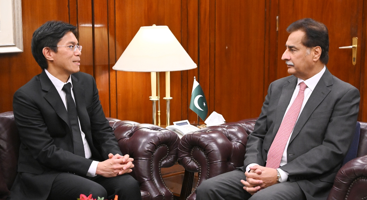 Islamabad 15.01.2026: Ambassador of Kingdom of Thailand Mr.Rongvudhi Virabutr called on Speaker National Assembly Sardar Ayaz Sadiq at Parliament House