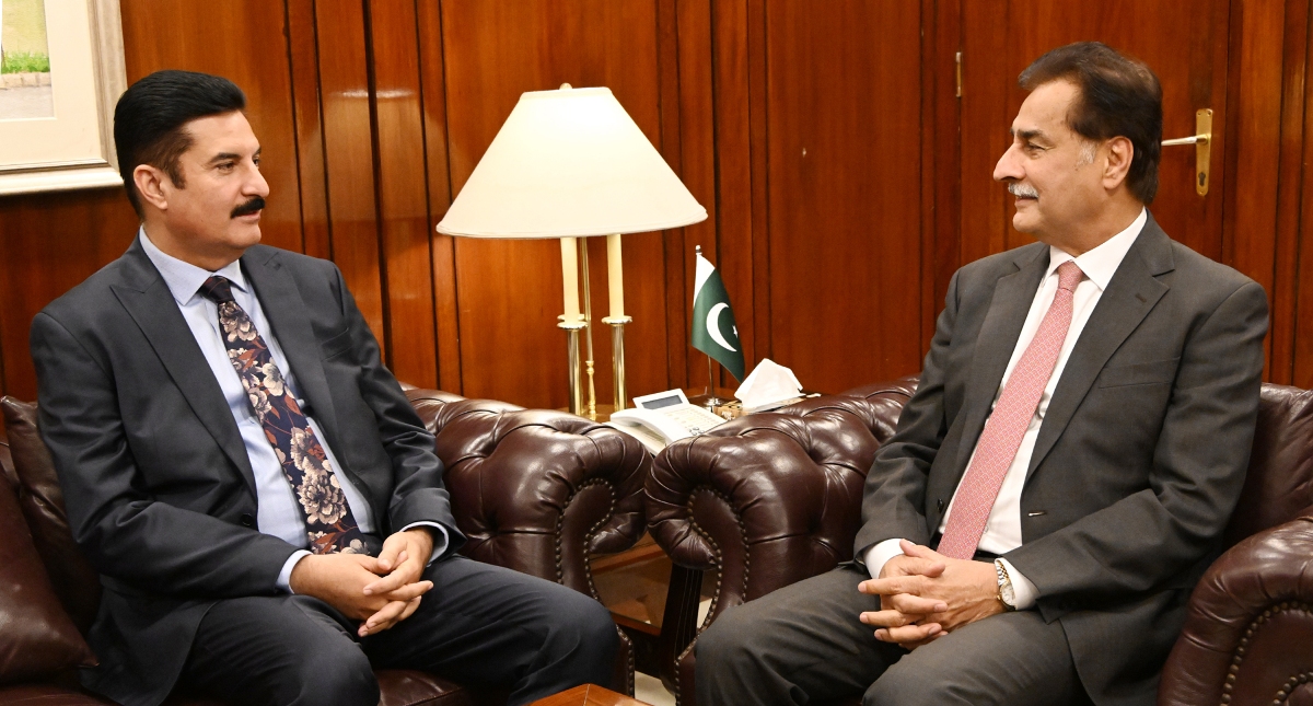 Islamabad 15.01.2026: Governor KPK Mr. Faisal Karim Kundi called on Speaker National Assembly Sardar Ayaz Sadiq at Parliament House.