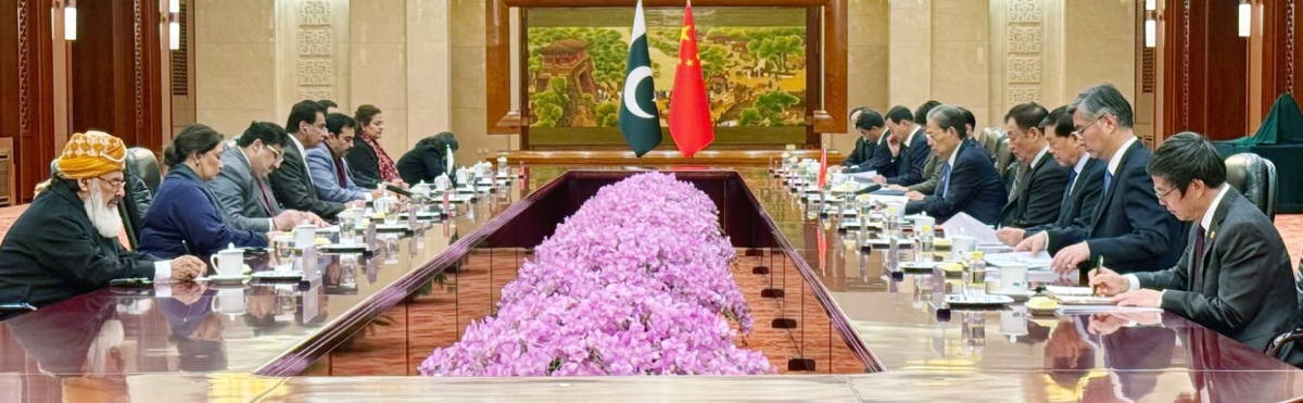 Beijing 20.01.2026: Pakistani Parliamentary delegation led by Speaker NA Sardar Ayaz Sadiq in a meeting  with Chairman of the Standing Committee of China's National People's Congress (NPC) Mr.Zhao Leji during their official visit at Beijing , China