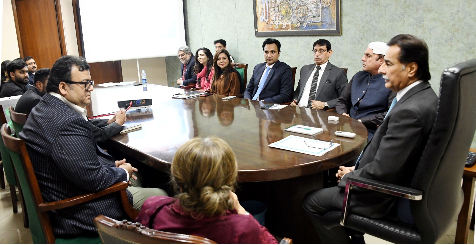 Islamabad 13.05.2026: Speaker National Assembly Sardar Ayaz Sadiq chairing the meeting regarding AI enabled Parliament at Parliament House