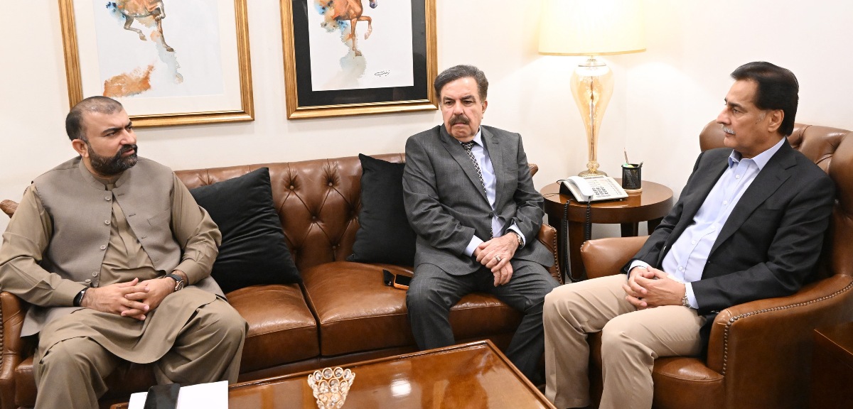 Islamabad 09.06.2026: Speaker National Assembly Sardar Ayaz Sadiq in a meeting with Governor Balochistan Mr. Jaffar Khan Mandokhail & Chief Minister Balochistan Mr. Sarfraz Bugti  at Parliament House.