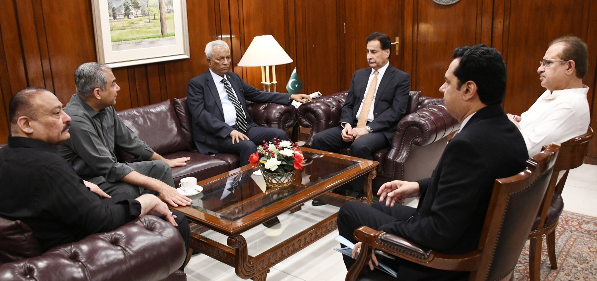 Islamabad 17.06.2026: Speaker National Assembly Sardar Ayaz Sadiq in a meeting with Governer Sindh Mr. Nehal Hashmi & Federal Minister for Interior and Narcotics Control Syed Mohsin Raza Naqvi at Parliament House