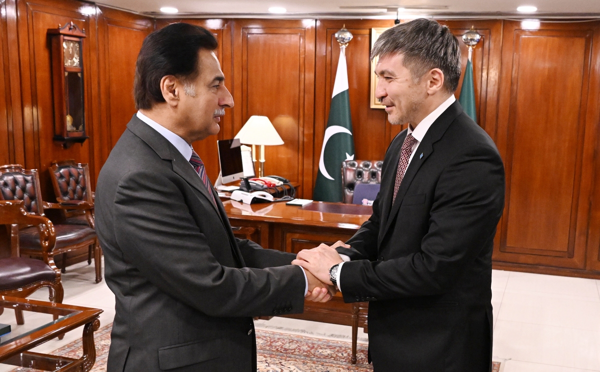 Islamabad 28.07.2026:Speaker National Assembly Sardar Ayaz Sadiq receiving Ambassador of the Republic of Kazakhstan Mr. Yerzhan Kistafin at Parliament House